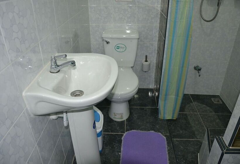 پانسیون Villa Alondra