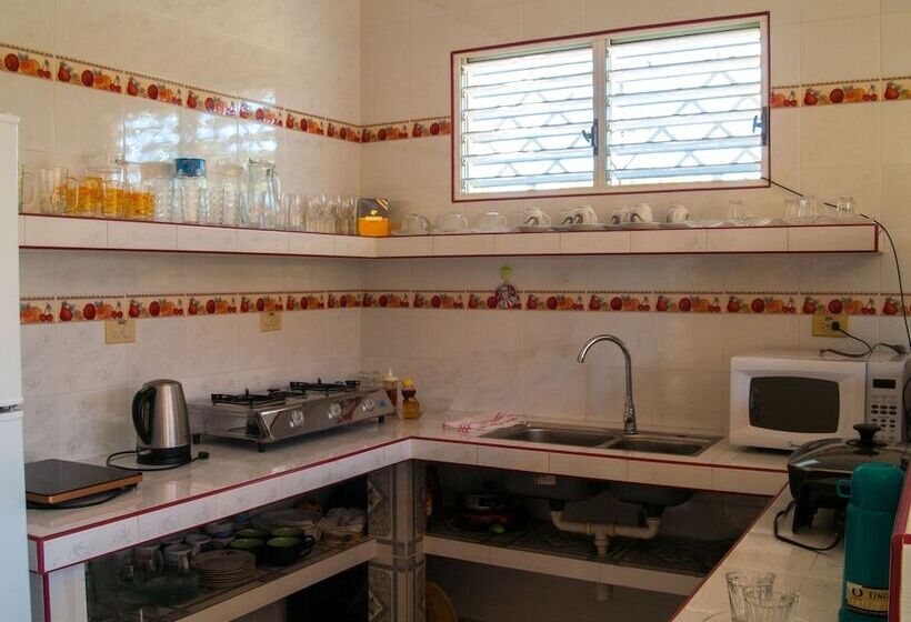 پانسیون Villa Alondra