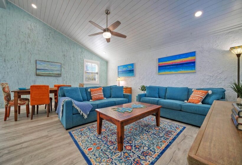 Big Yard W/ Priv Pool, Firepit, Patio Near The Beach Reel Time By Avantstay