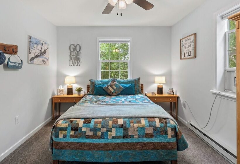 Ridge Retreat By Avantstay Game Room, Covered Porch, & Fire Pit!