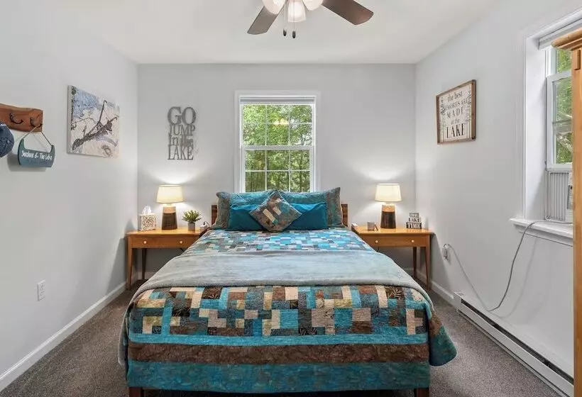 Ridge Retreat By Avantstay Game Room, Covered Porch, & Fire Pit!