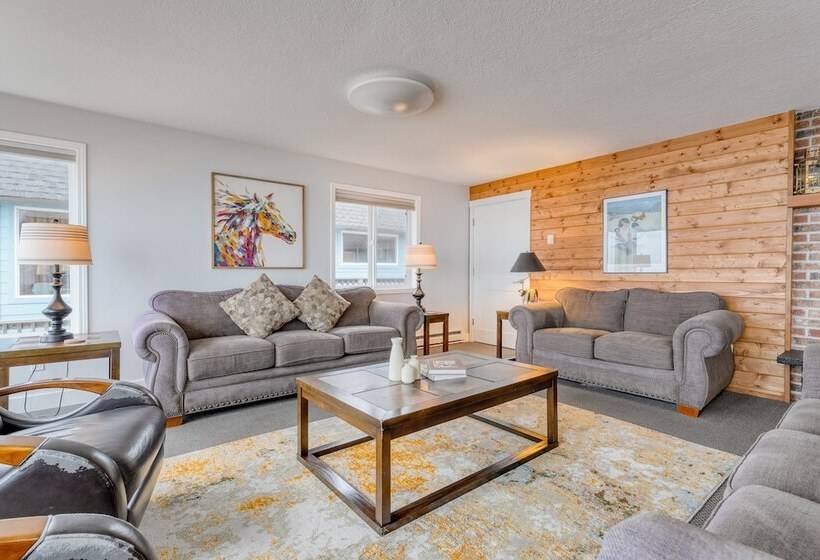 Rock Candy By Avantstay Beachfront, Views, Patio Walk To Rockaway Beach