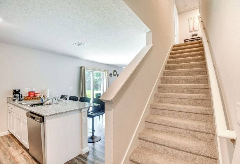 Sunny Palm Coast Home: 10 Mi To Flagler Beach!