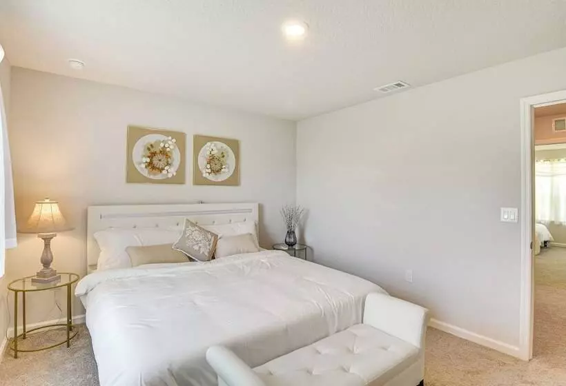 Sunny Palm Coast Home: 10 Mi To Flagler Beach!