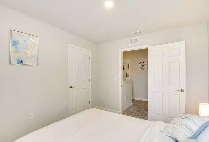 Sunny Palm Coast Home: 10 Mi To Flagler Beach!