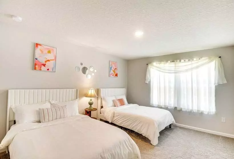 Sunny Palm Coast Home: 10 Mi To Flagler Beach!