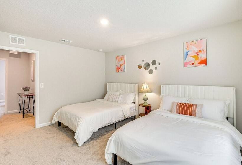 Sunny Palm Coast Home: 10 Mi To Flagler Beach!