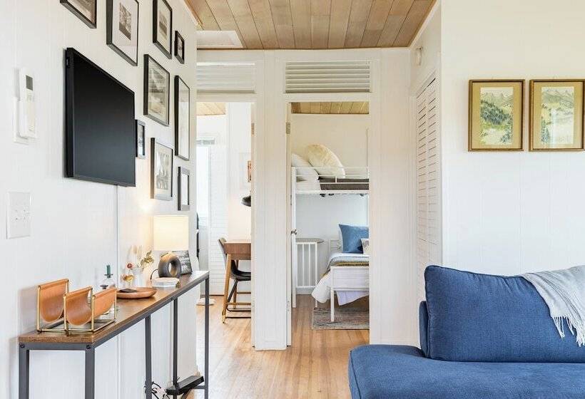 Swan Lake Cottage By Avantstay Views + Firepit