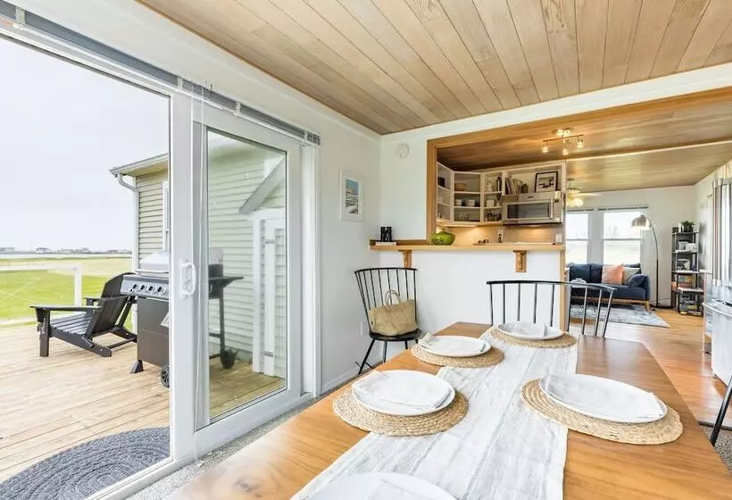 Swan Lake Cottage By Avantstay Views + Firepit