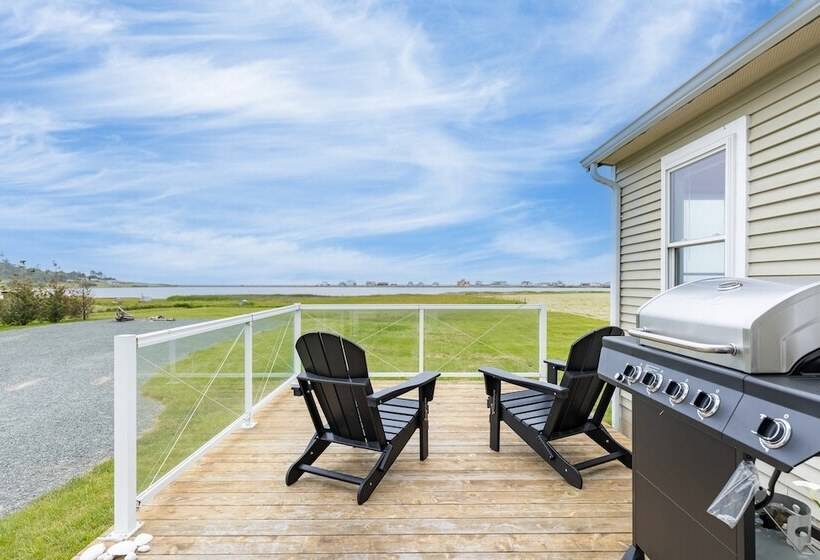 Swan Lake Cottage By Avantstay Views + Firepit