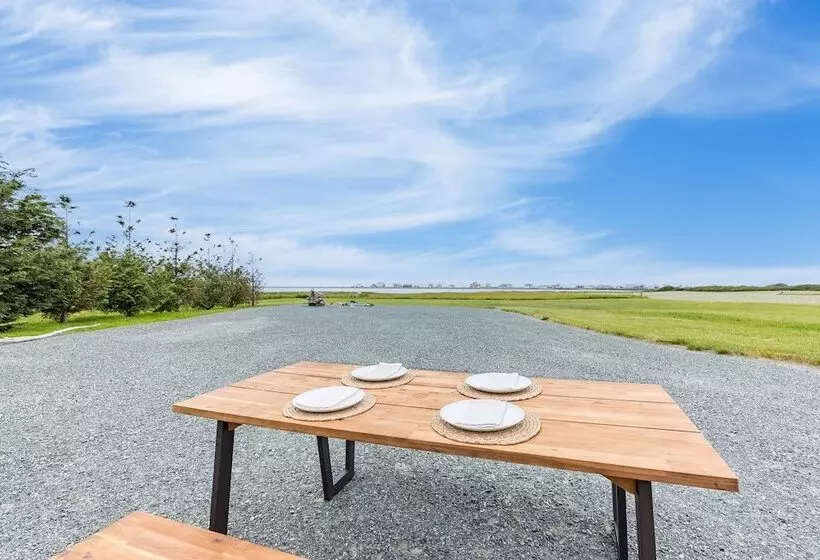 Swan Lake Cottage By Avantstay Views + Firepit