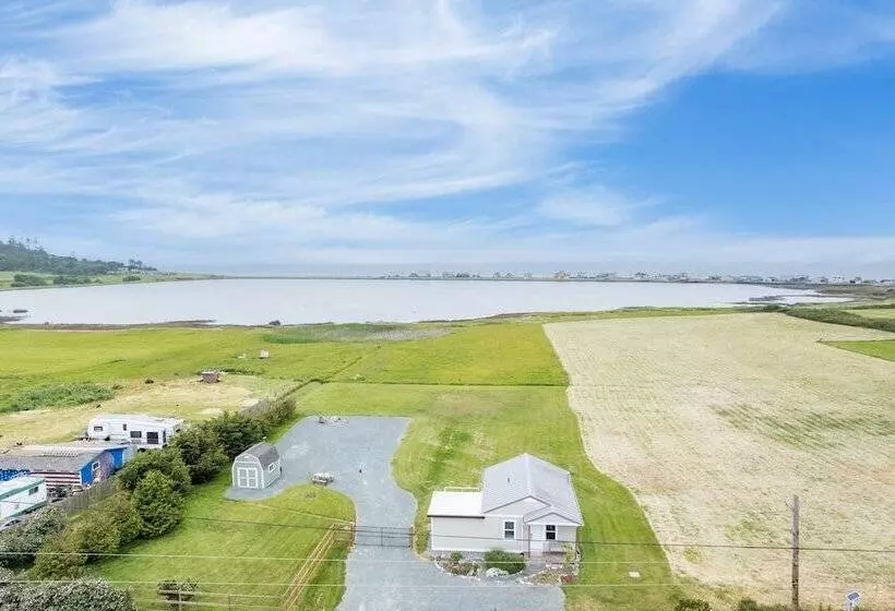 Swan Lake Cottage By Avantstay Views + Firepit