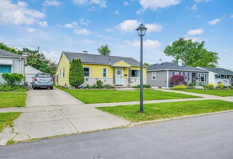 Tonawanda Home W/ Gas Grill Near Niagara Falls!