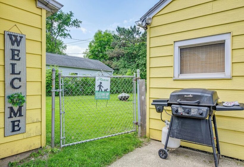 Tonawanda Home W/ Gas Grill Near Niagara Falls!