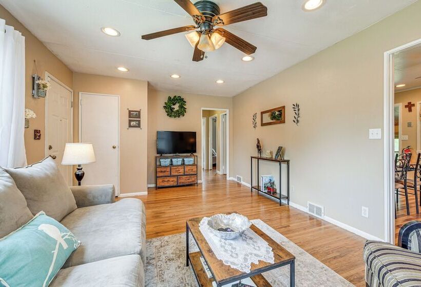 Tonawanda Home W/ Gas Grill Near Niagara Falls!