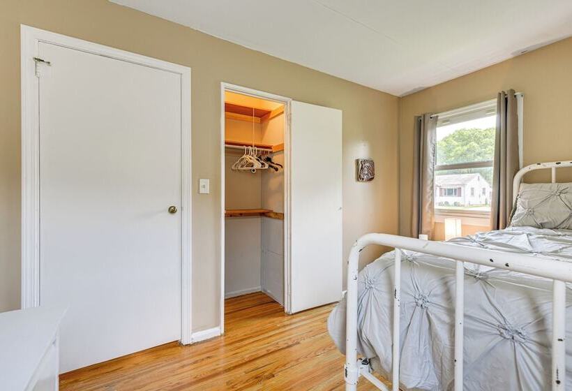 Tonawanda Home W/ Gas Grill Near Niagara Falls!