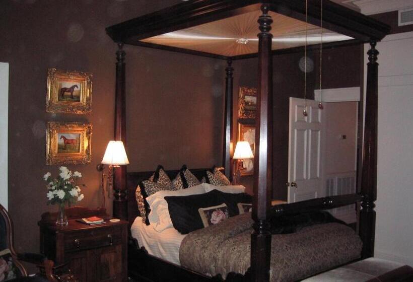 Bed and Breakfast Belle Oaks Inn