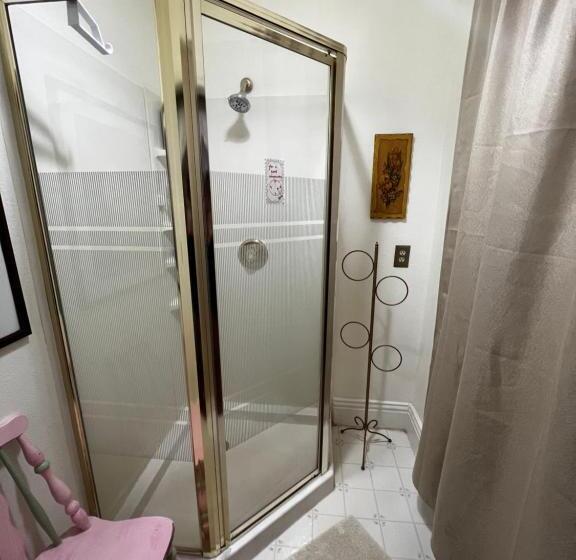 Bed And Breakfast Hearts Desire