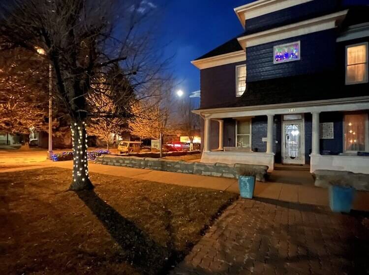 Bed And Breakfast Hearts Desire