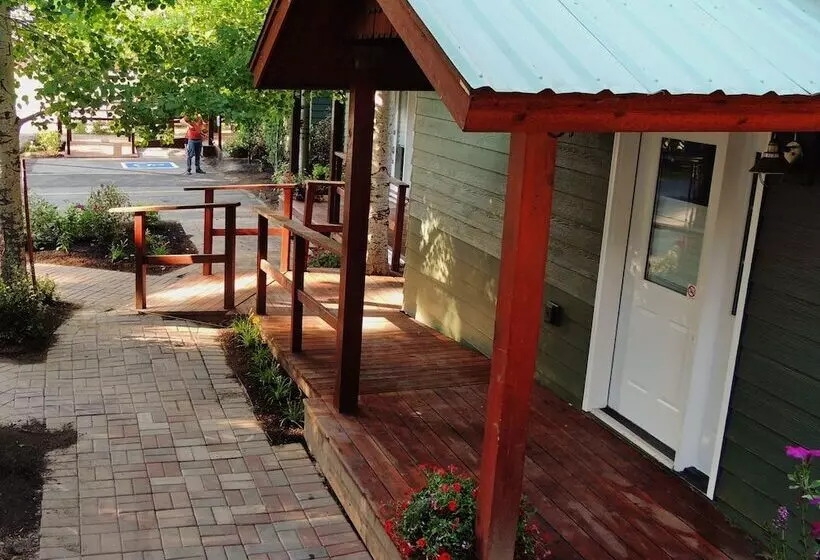 Aamiaismajoitus (B&B) Huff House Inn And Cabins