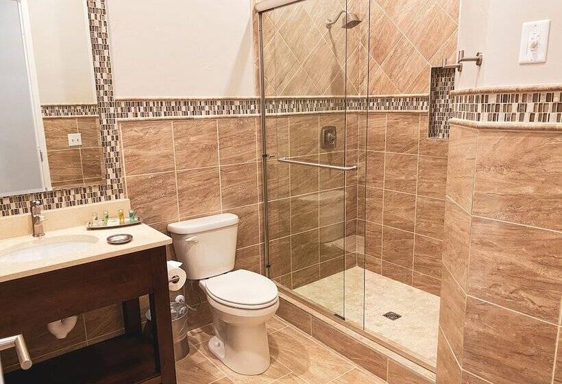 צימר Huff House Inn And Cabins