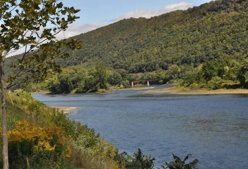 ベッドアンドブレックファースト The Bradford Inn