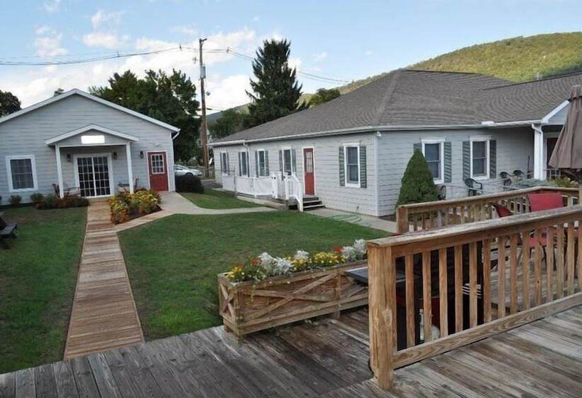 ベッドアンドブレックファースト The Bradford Inn