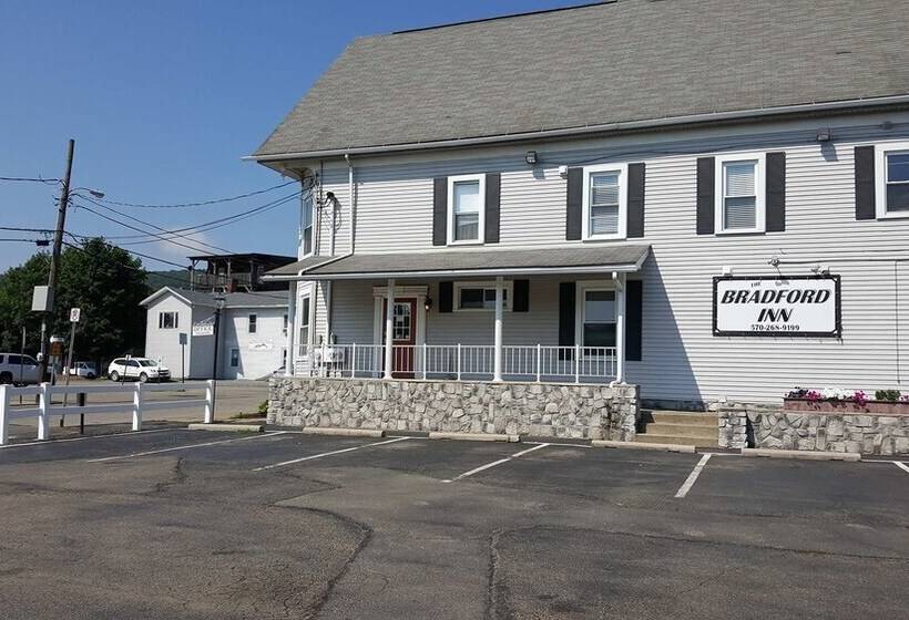 ベッドアンドブレックファースト The Bradford Inn