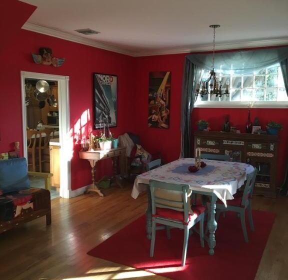 Elaine S Hollywood Bed & Breakfast