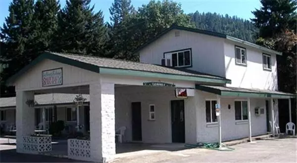 Forest Lodge Motel