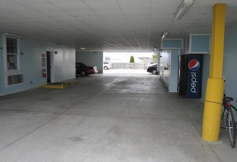 Отель Atlantic Breeze Suites