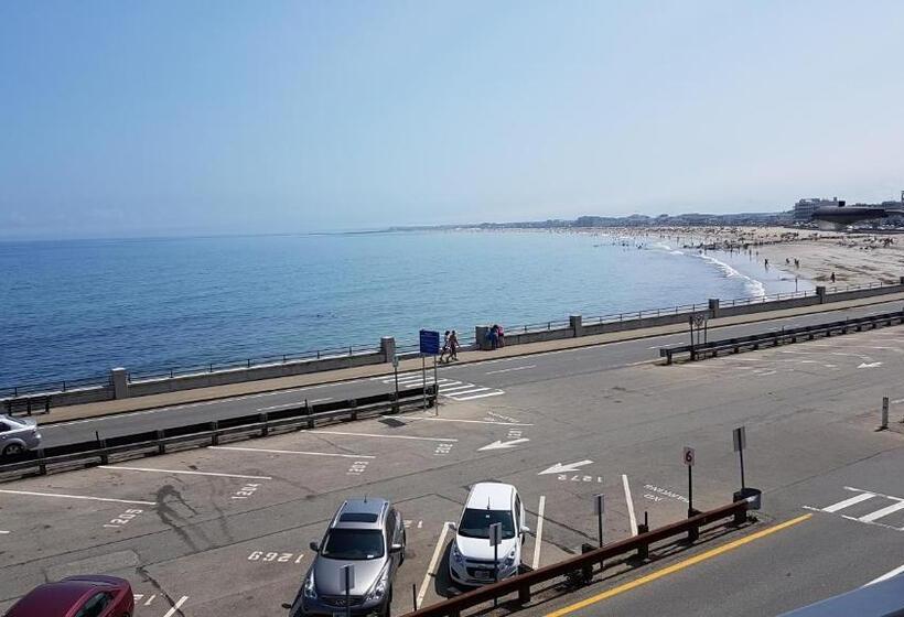 Отель Atlantic Breeze Suites