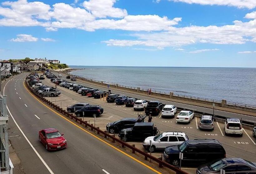 Отель Atlantic Breeze Suites