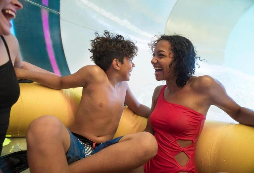 Отель Great Wolf Lodge New England