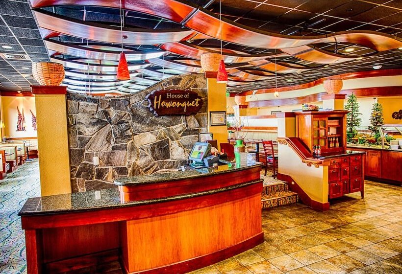 فندق Lucky 7 Casino &