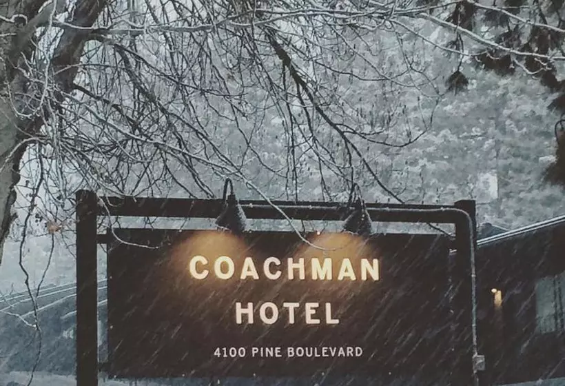 ホテル The Coachman