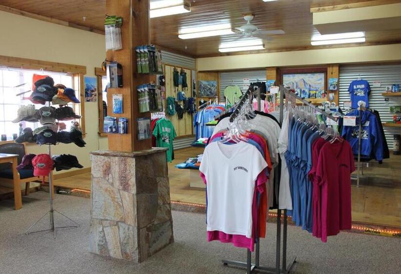 Whitney Portal Hotel And Hostel