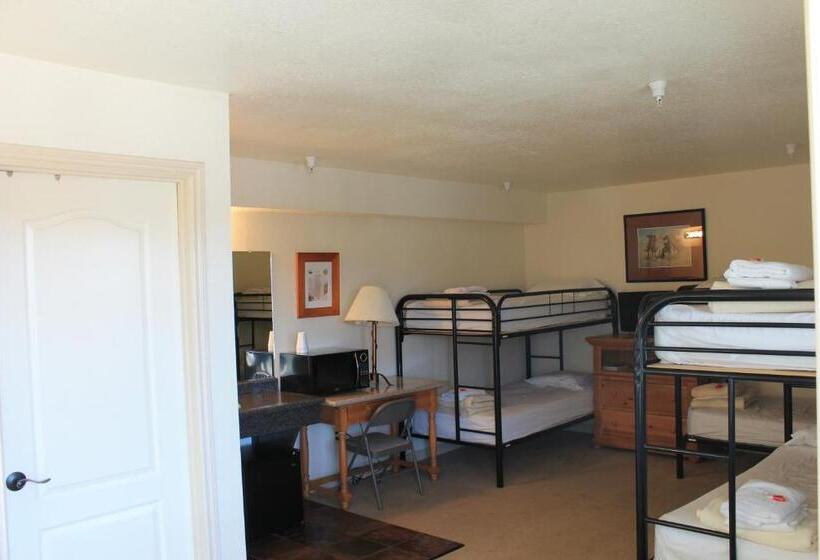 Whitney Portal Hotel And Hostel