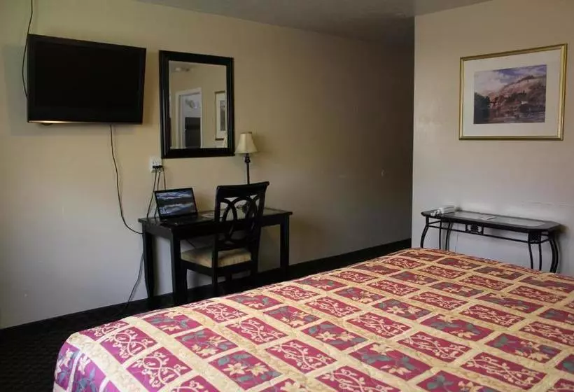 Lava Spa Motel & Rv
