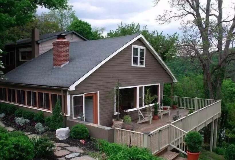 Ledge House Bed & Breakfast