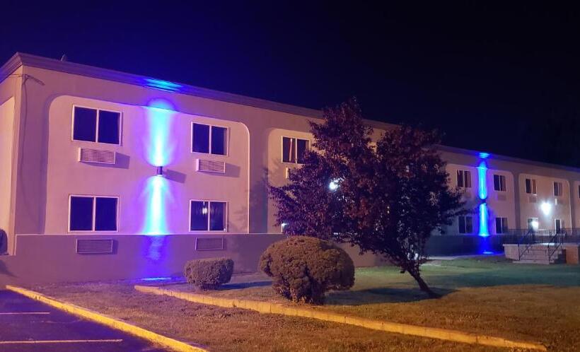 Motel 6 Tinton Falls, Nj