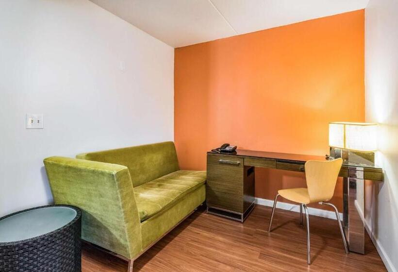 Motel 6 Tinton Falls, Nj