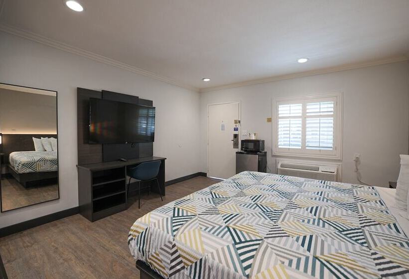 Motel 6, Tustin, Orange County Ca