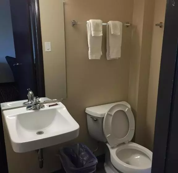 モーテル Economy Inn