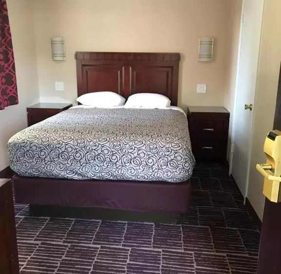 モーテル Economy Inn
