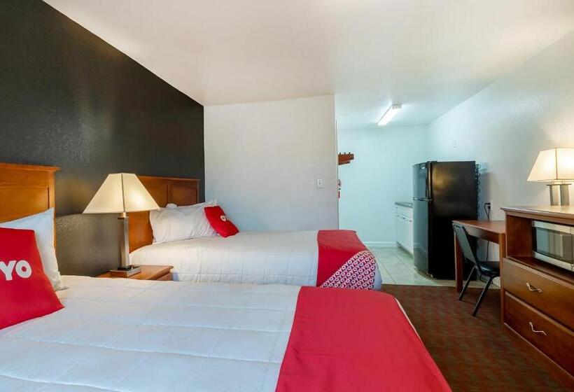 Мотель OYO Hotel Pearsall I-35 East
