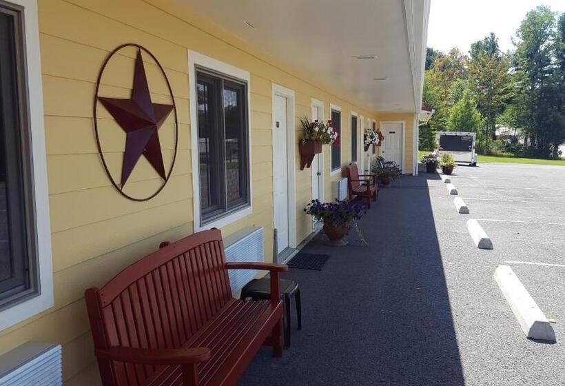 فندق على الطريق The Garrett Inn