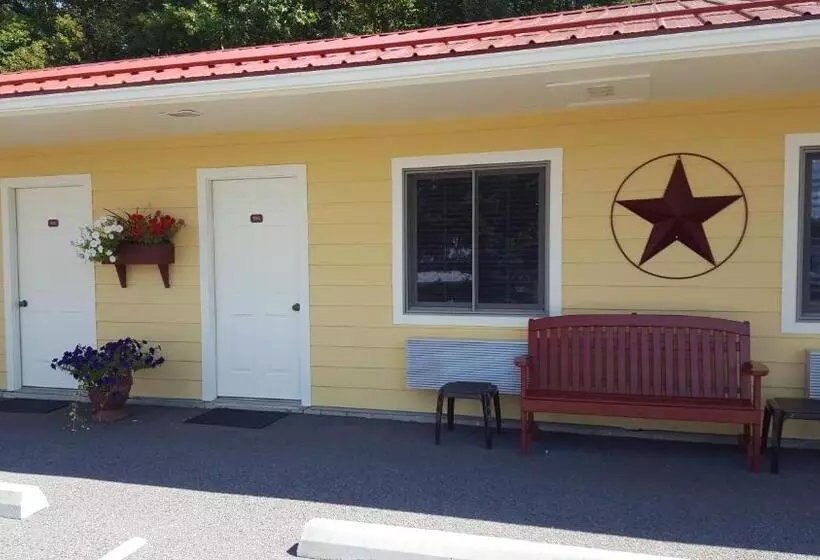 モーテル The Garrett Inn