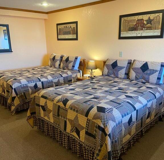 فندق على الطريق The Garrett Inn