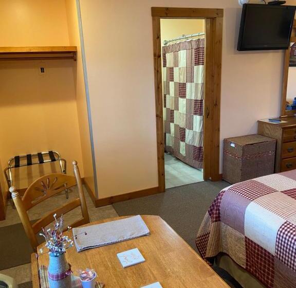 فندق على الطريق The Garrett Inn